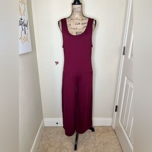 Capella One Piece Stretch Burgundy Red Sleeveless Jumpsuit with Pockets Sz M